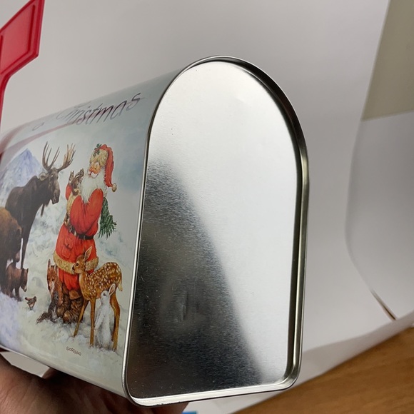❤️5/$25 TIN BOX CO. Christmas Tin set of 2 - Picture 9 of 10